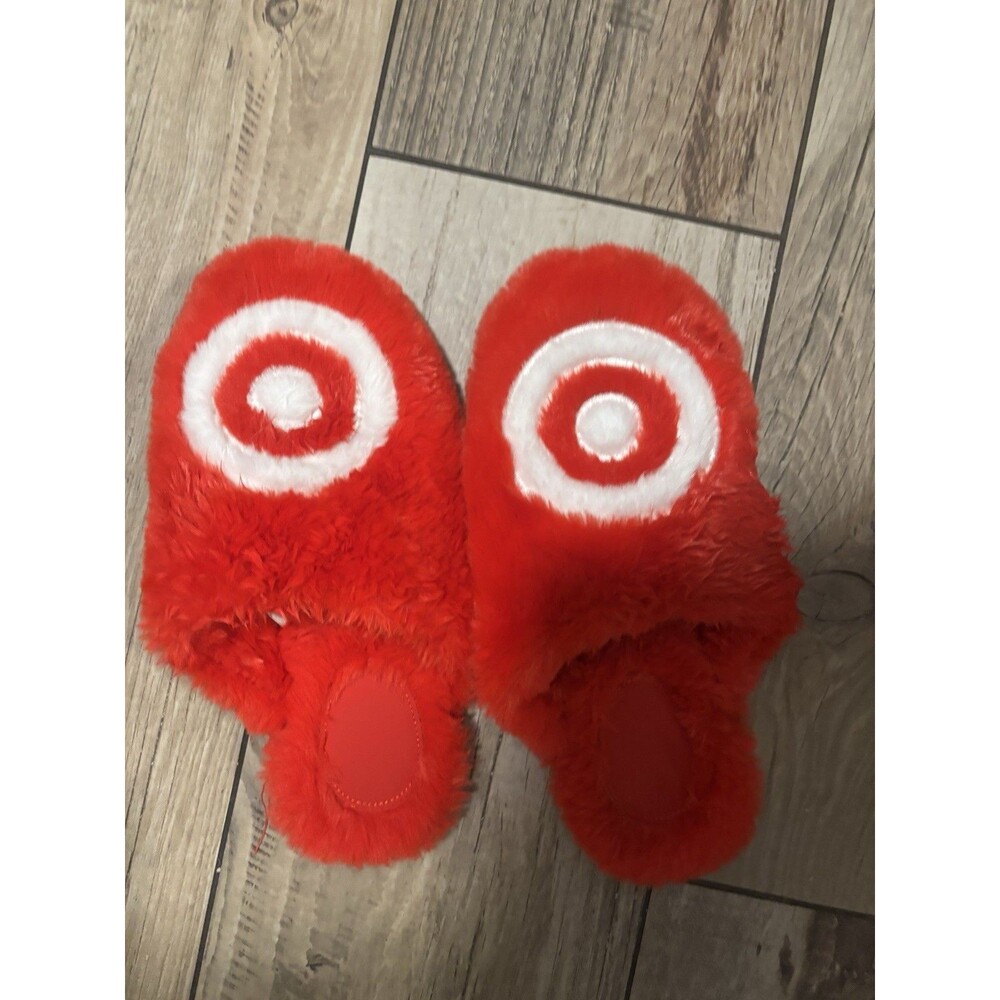 Target Wondershop Red Bullseye Slippers Medium M (W 7-8, M 5-6)